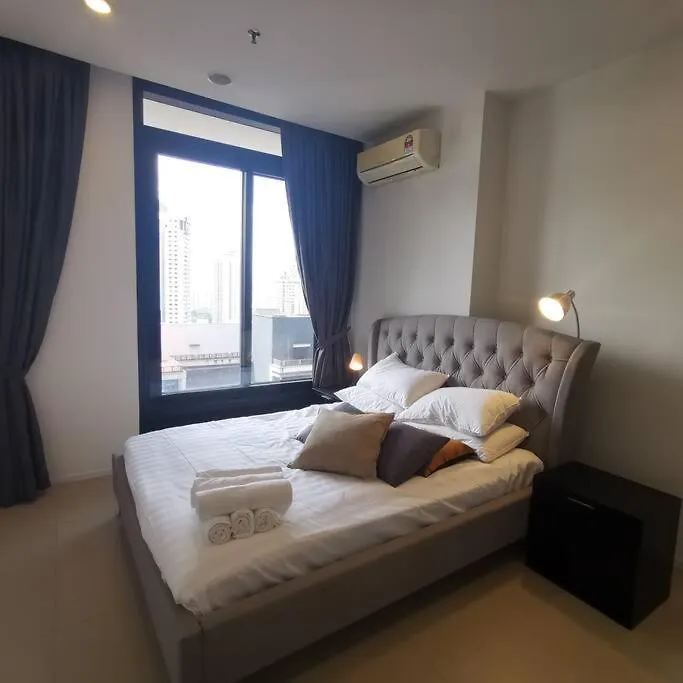 Arcoris Mont Kiara-2-6Px-Netflix-Balcony-Osim-Xbox-Super Fast Internet Apartment Kuala Lumpur