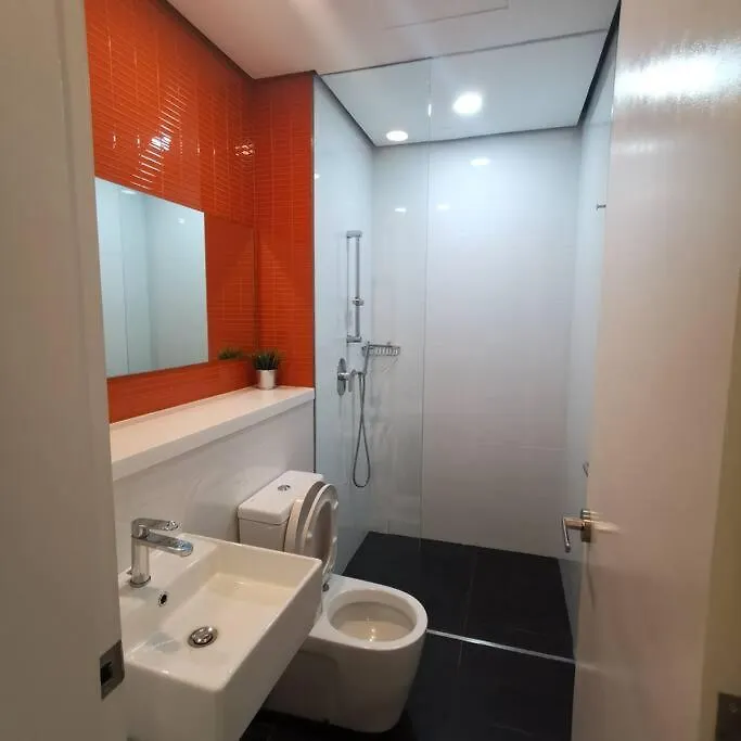 Arcoris Mont Kiara-2-6Px-Netflix-Balcony-Osim-Xbox-Super Fast Internet Apartment Kuala Lumpur